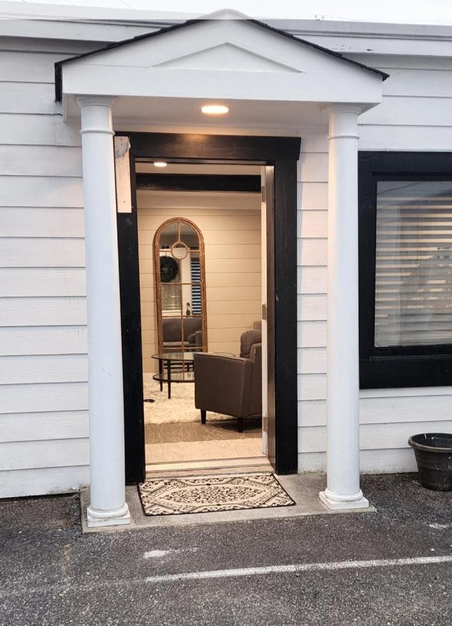 Apartamento Town Square Retreat Blairsville Exterior foto